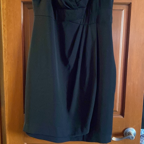 Jones New York Little Black Dress Size 16. Faux Wrap. Fully lined. - Picture 3 of 13